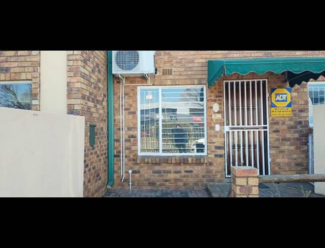 3 BEDROOM TOWNHOUSE FOR SALE IN VAAL PARK EXT 1